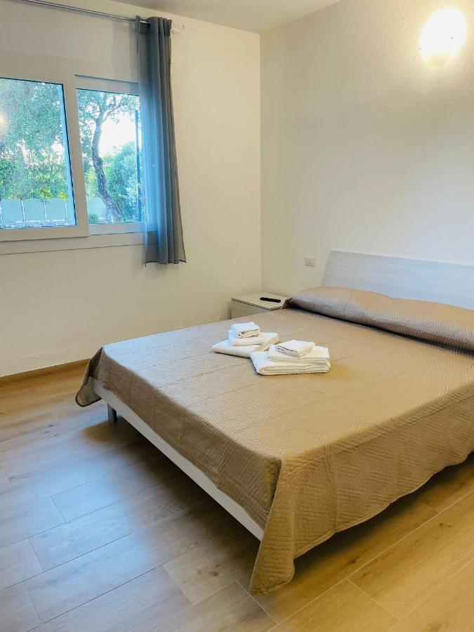 Chrisso Rooms Affittacamere San Teodoro  Ngoại thất bức ảnh